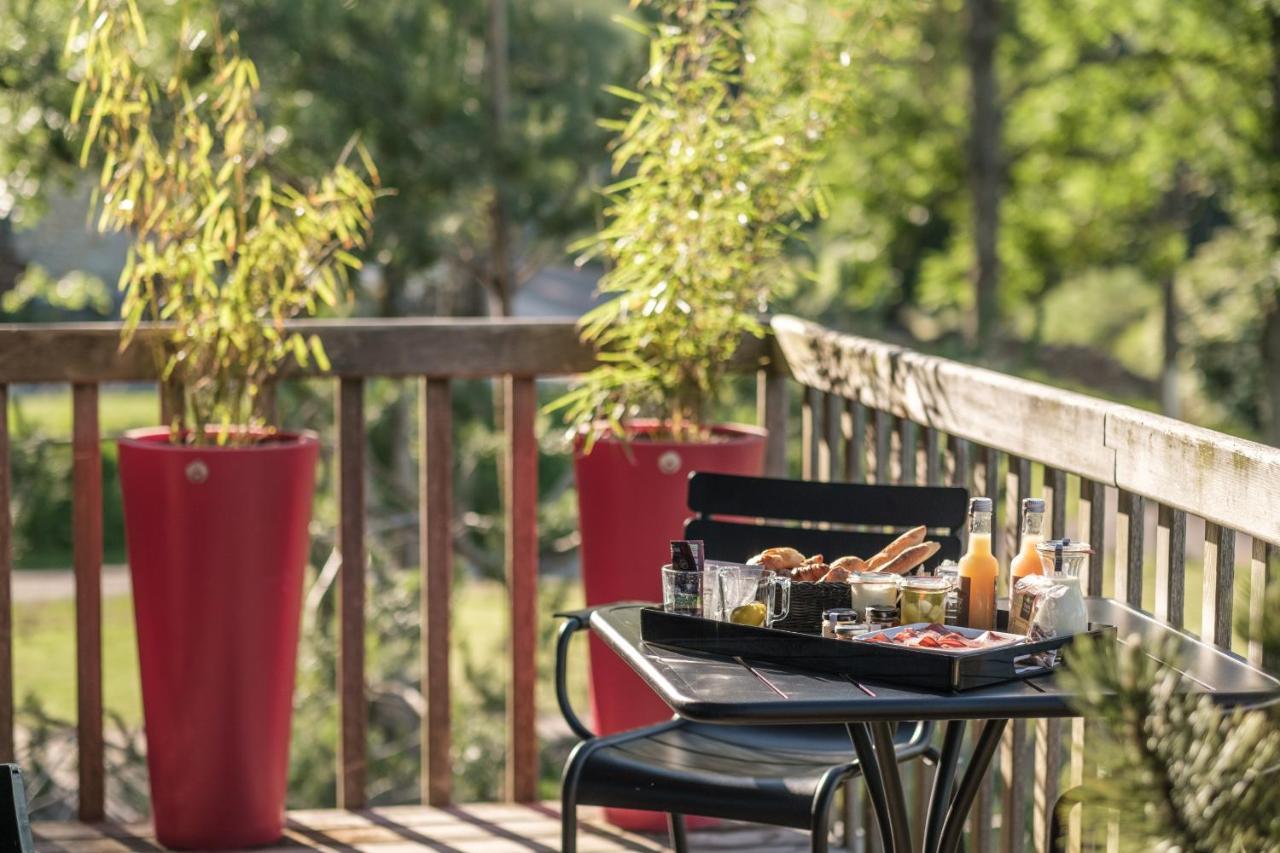 Le Domaine Des Pres Verts Suites & Chambres Avec Jacuzzi Privatif Jouey Ngoại thất bức ảnh