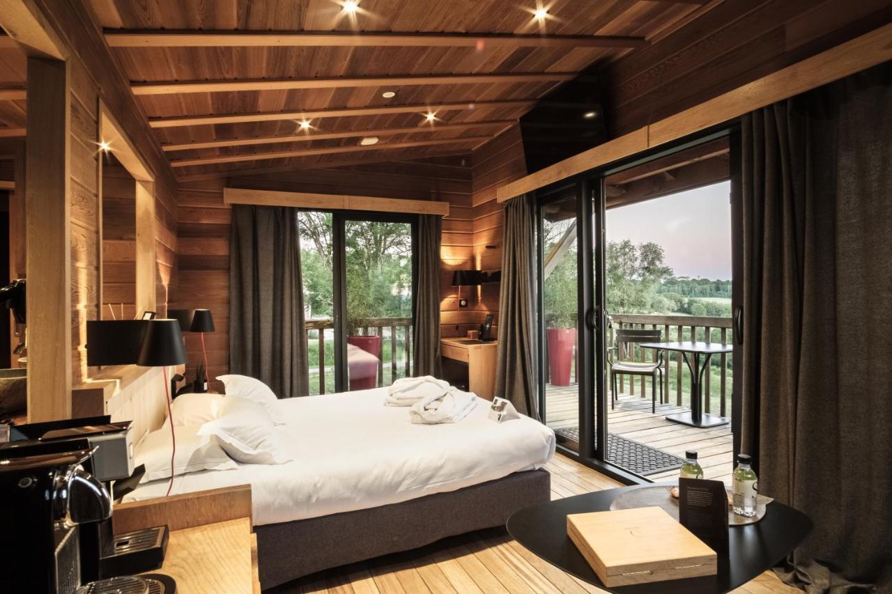 Le Domaine Des Pres Verts Suites & Chambres Avec Jacuzzi Privatif Jouey Ngoại thất bức ảnh