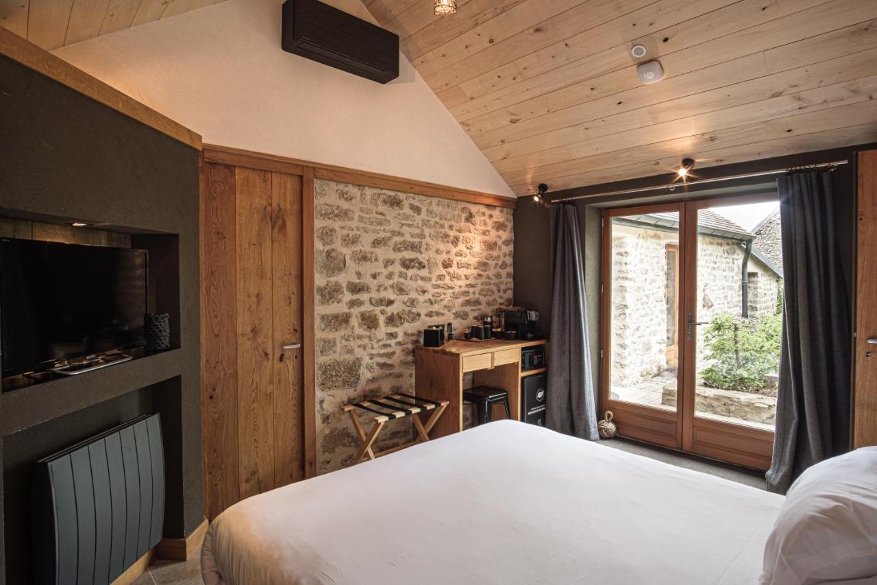 Le Domaine Des Pres Verts Suites & Chambres Avec Jacuzzi Privatif Jouey Ngoại thất bức ảnh